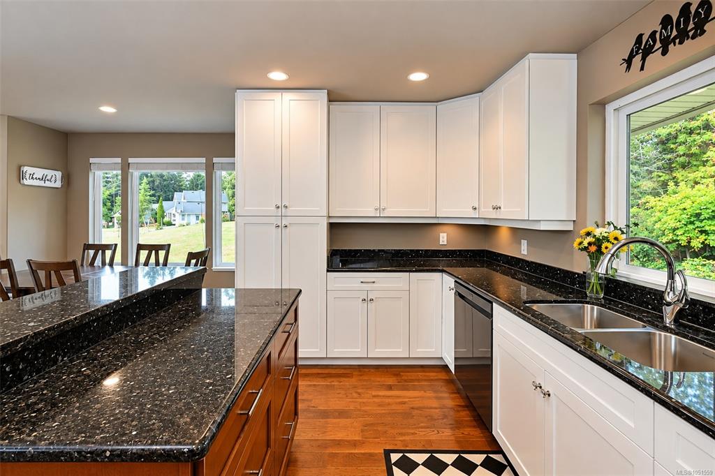 Fifth View of 2839 Wedgewood Dr, Duncan, BC, V9L 6B1