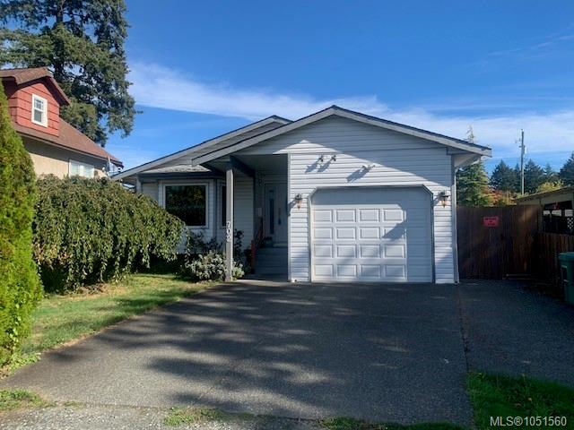 Third View of 702 Hamilton Ave, Nanaimo, BC, V9R 4G6