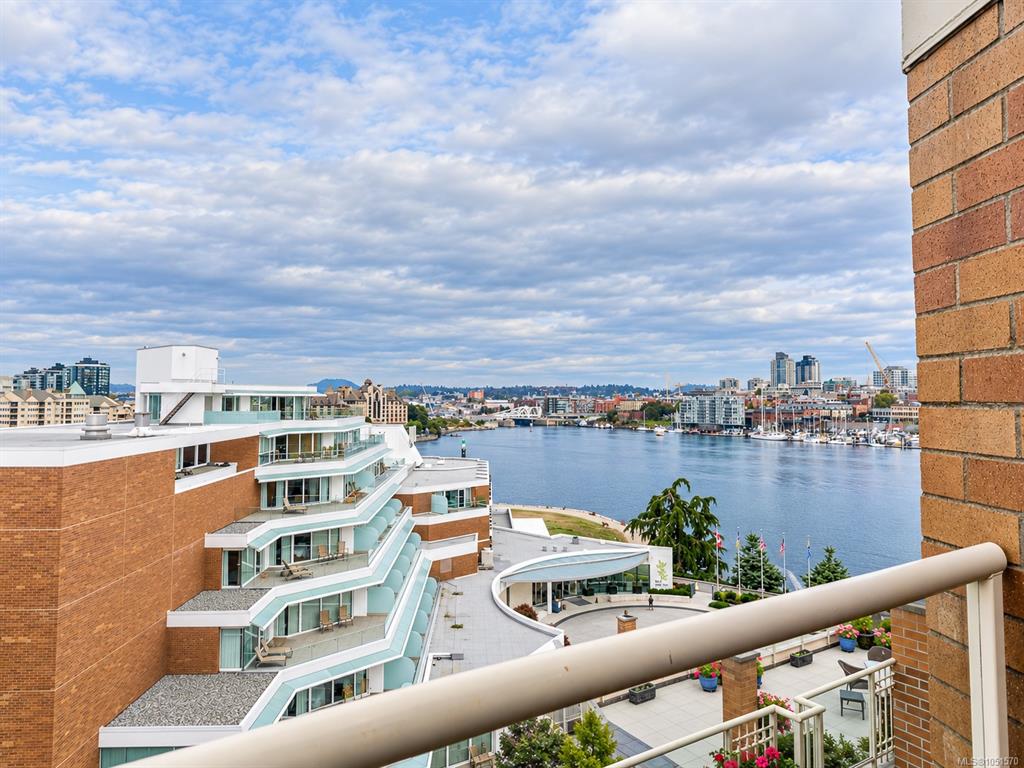 Fifth View of 225 Belleville St, Victoria, BC, V8V 4T9