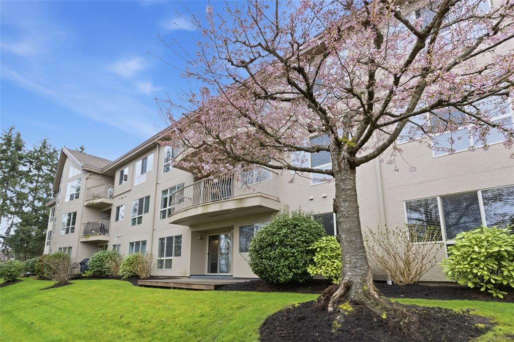Fourth View of 335 Hirst Ave W, Ashleigh Manor, Parksville, BC, V9P 2R5