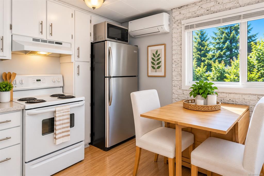Fourth View of 5838 Blythwood Rd, Sooke, BC, V9Z 1H7