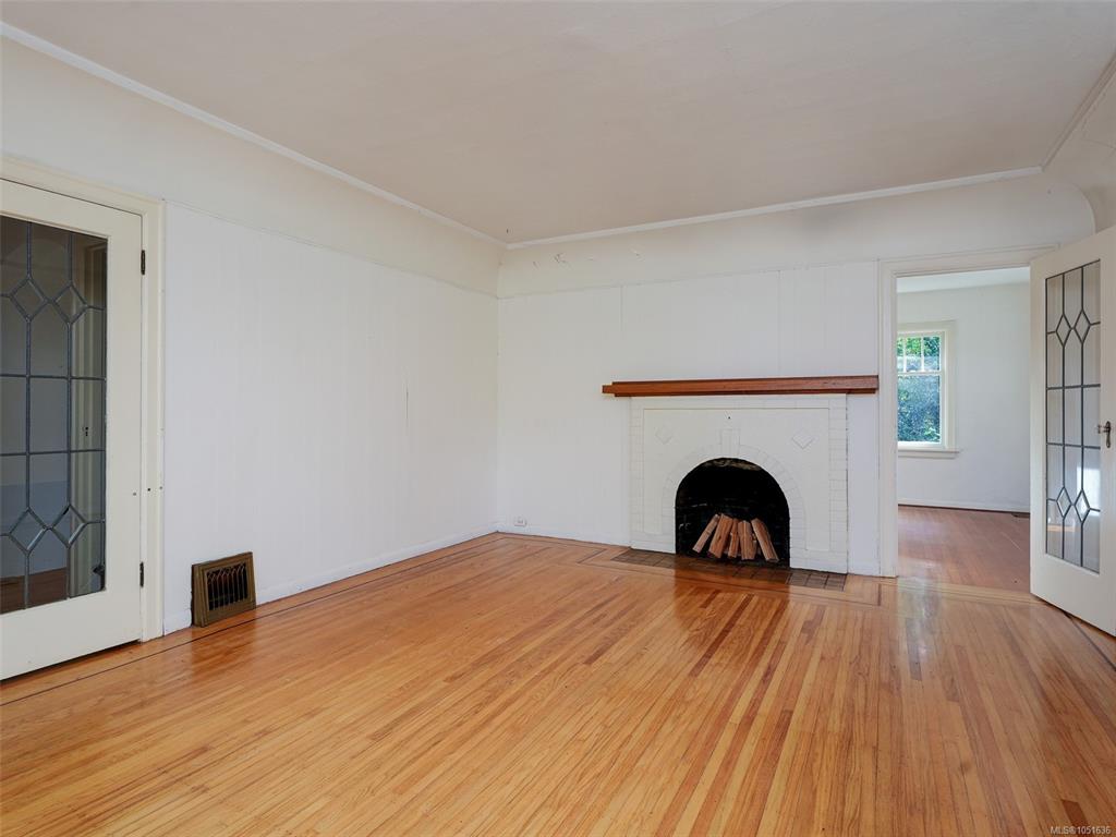 Fourth View of 667 St Patrick St, Oak Bay, BC, V8S 4X4