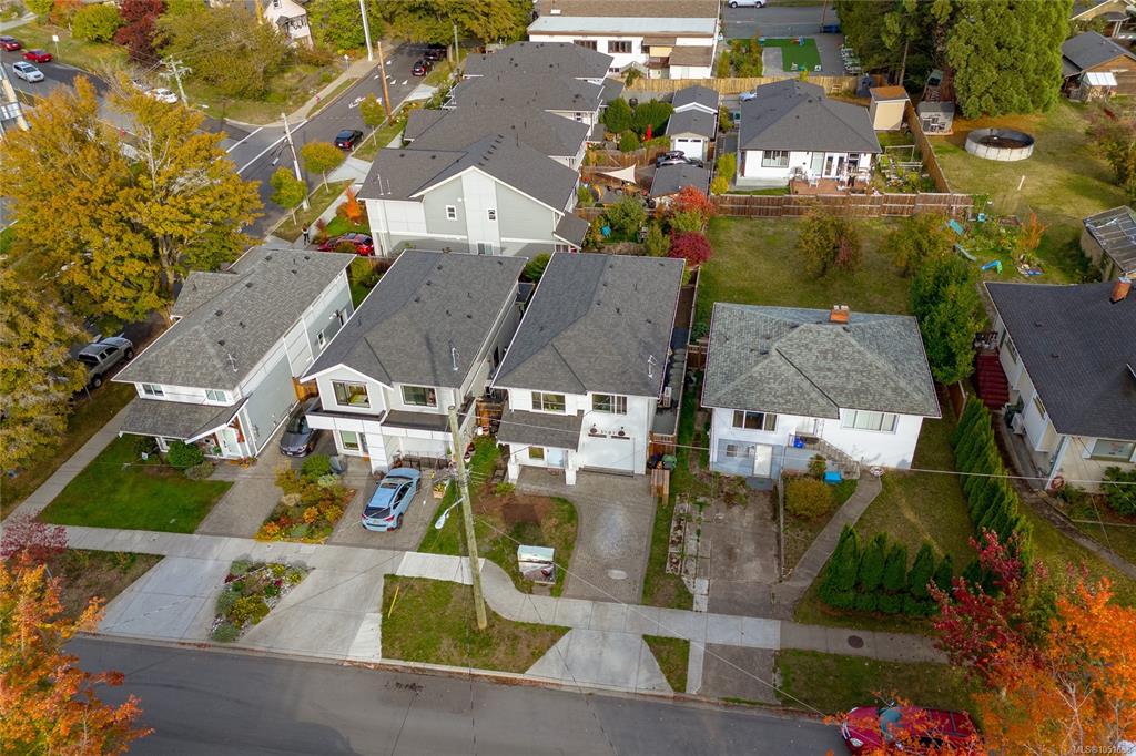Third View of 3197 Fifth St, Victoria, BC, V8X 1E8