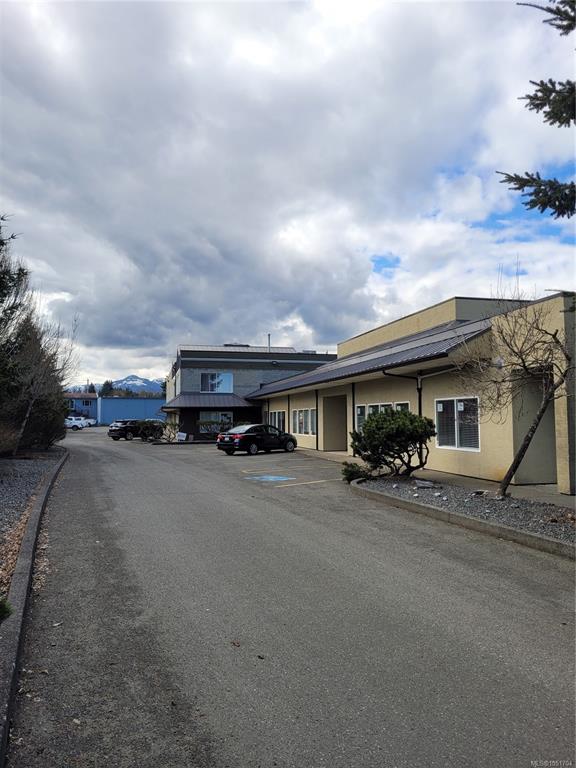 Main View of 2435 Mansfield Dr, Courtenay, BC, V9N 2M2