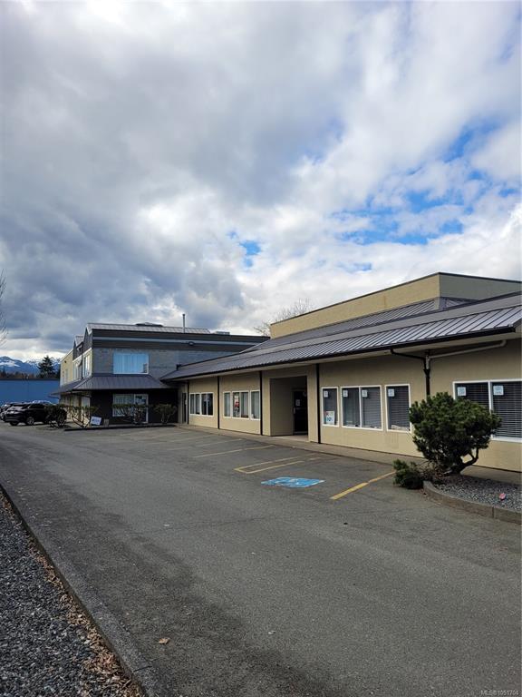 Third View of 2435 Mansfield Dr, Courtenay, BC, V9N 2M2