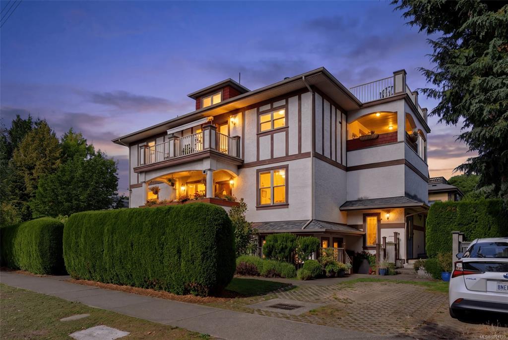 1200 Richardson St, 1051720, BC,