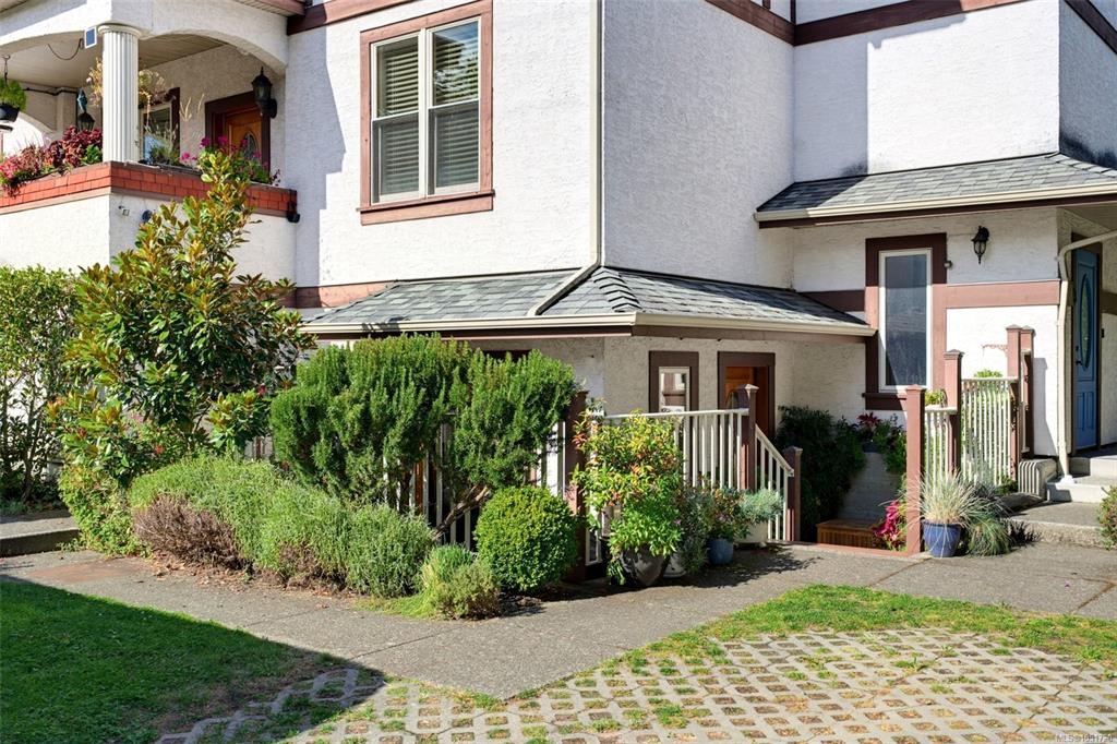 Third View of 1200 Richardson St, Victoria, BC, V8V 2E1
