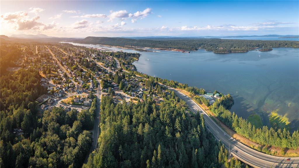 Third View of 347 353 Dogwood Dr, Ladysmith, BC, V9G 1T6