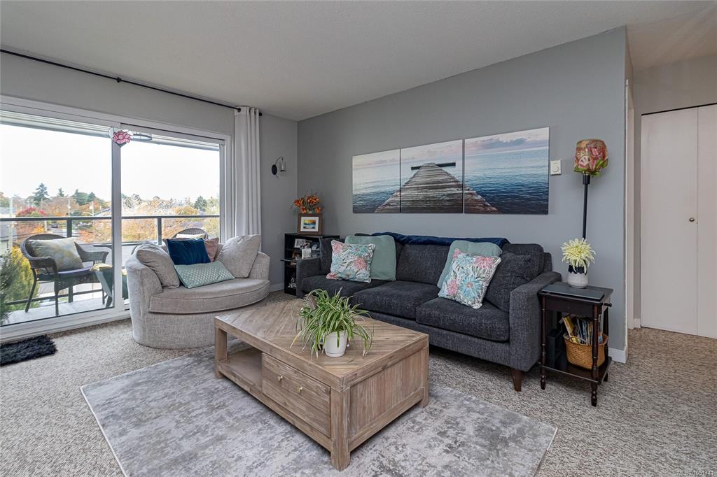 Third View of 2757 Quadra St, Victoria, BC, V8T 4E5