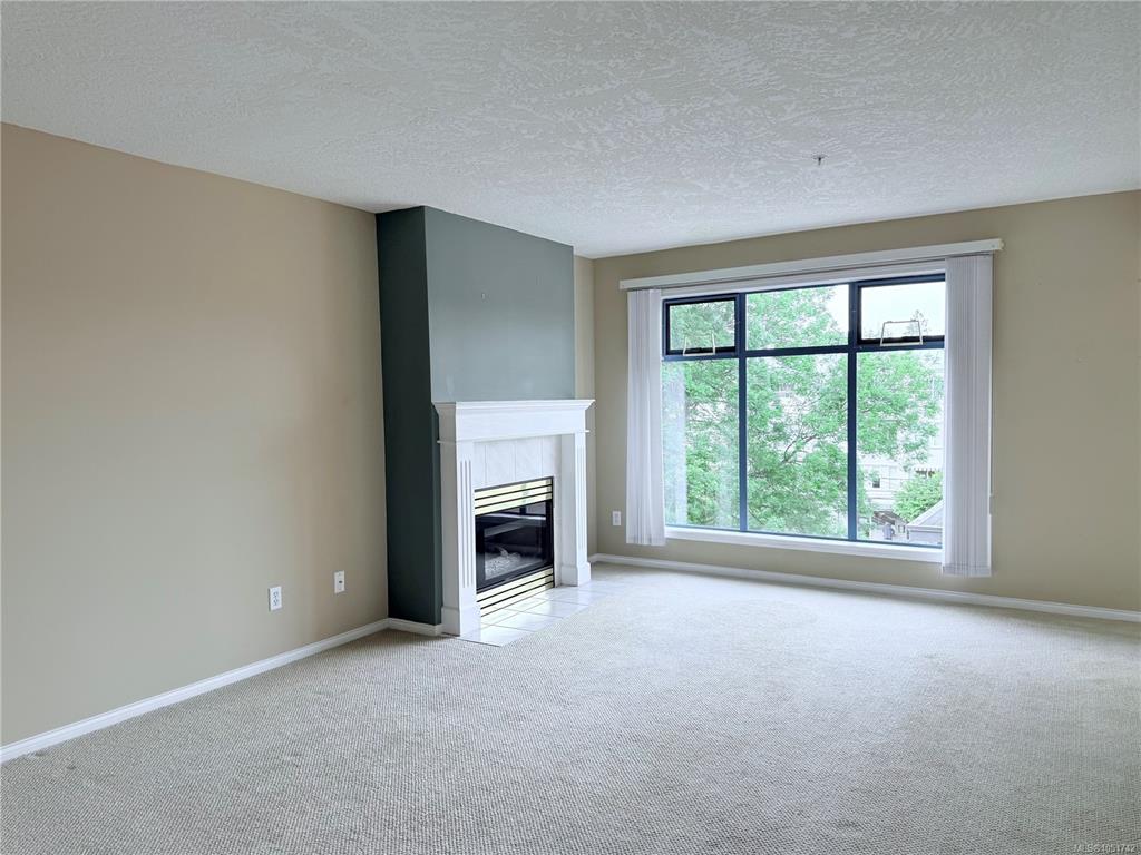 Fourth View of 1063 Southgate St, Victoria, BC, V8R 1C8