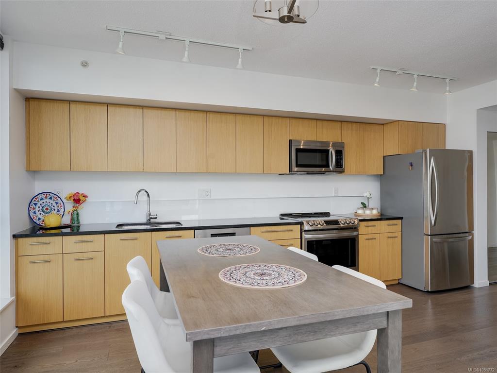 Third View of 834 Johnson St, The 834, Victoria, BC, V8W 1N3