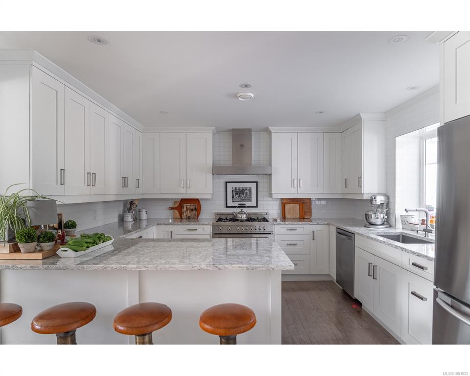Second View of 1045 Ravensbourne Lane, Qualicum Beach, BC, V9K 1N1