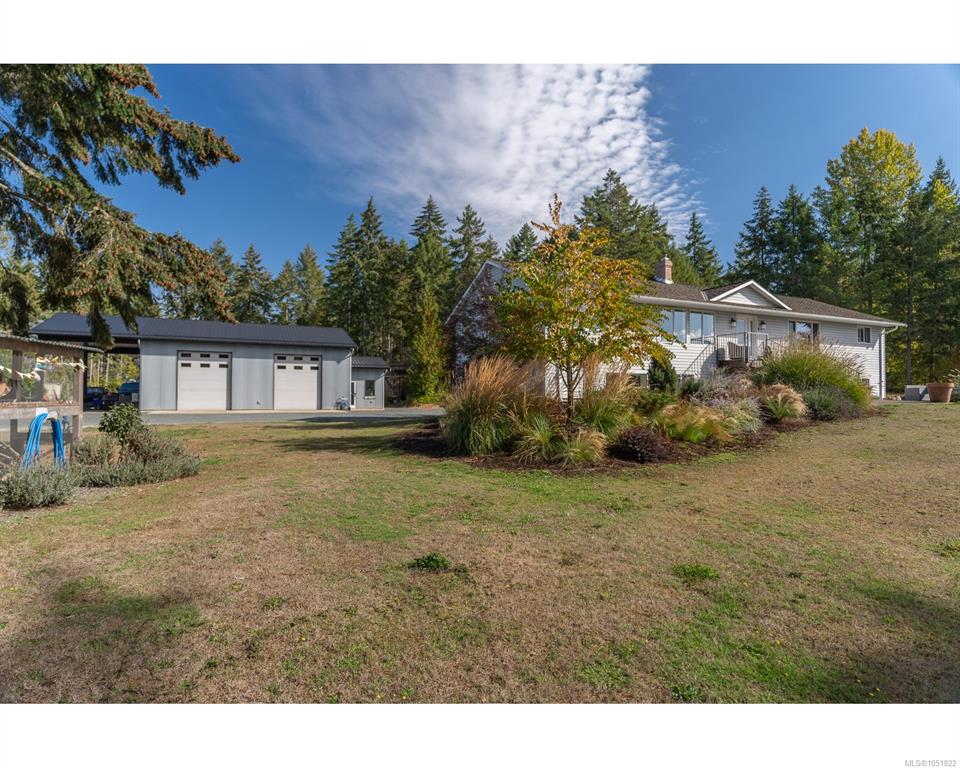 Third View of 1045 Ravensbourne Lane, Qualicum Beach, BC, V9K 1N1