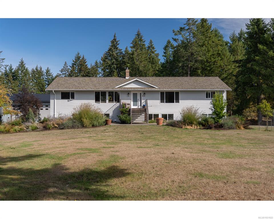 Fourth View of 1045 Ravensbourne Lane, Qualicum Beach, BC, V9K 1N1