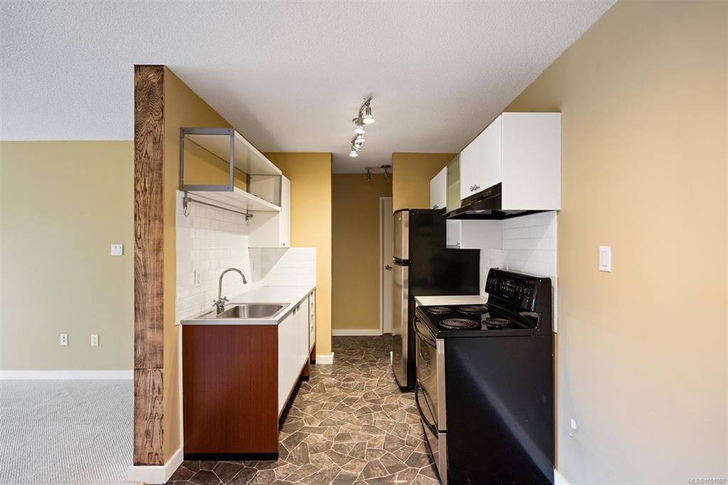 Fifth View of 1035 Mcclure St, Victoria, BC, V8V 3G1