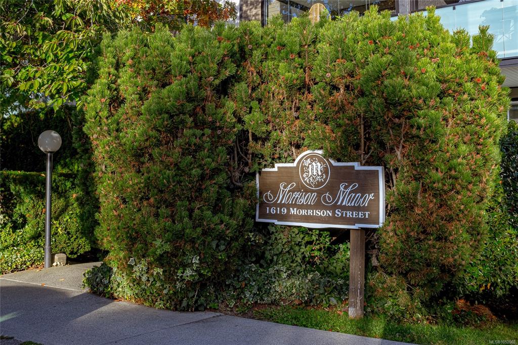 Fifth View of 1619 Morrison St, Morrison Manor, Victoria, BC, V8R 5R8