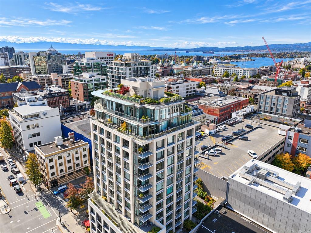 760 Johnson St, 1052037, BC,