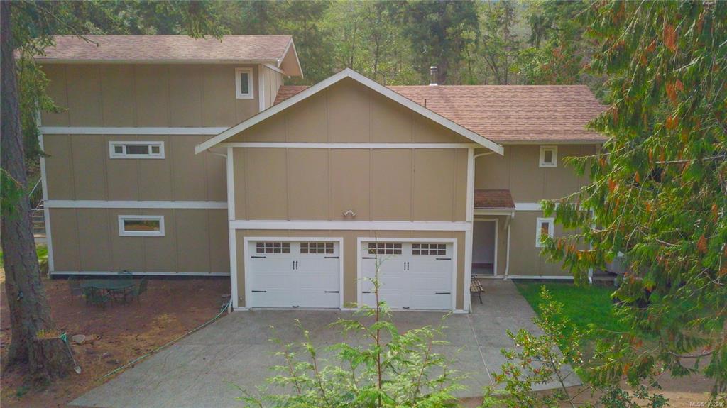 Third View of 9891 Spalding Rd, Pender Island, BC, V0N 2M3