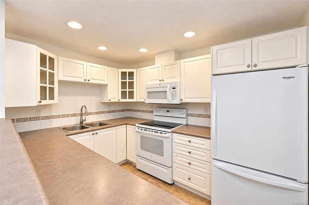 Fourth View of 380 Waterfront Cres, Selkirk Waterfront Development, Victoria, BC, V8T 5K3
