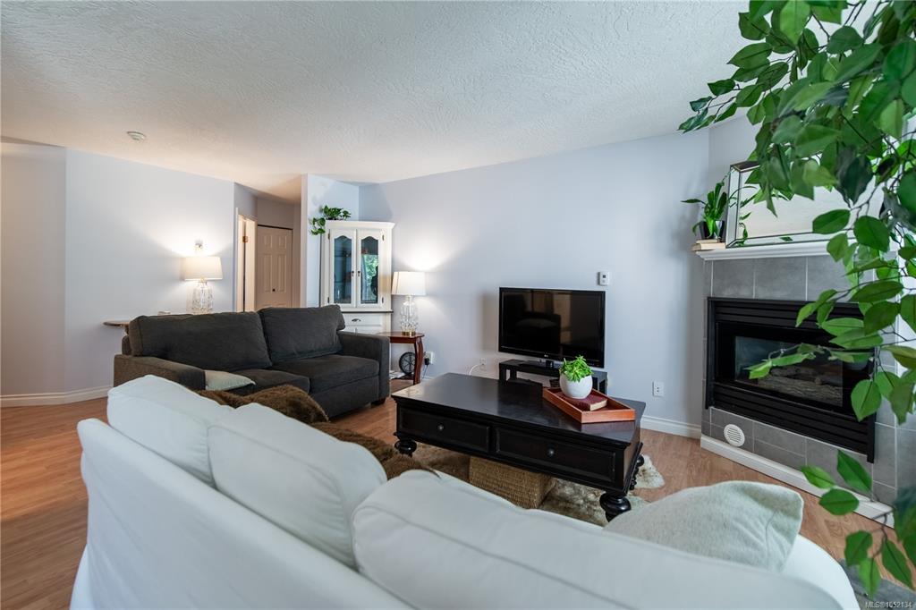 Fourth View of 832 Fisgard St, Victoria, BC, V8W 1S1