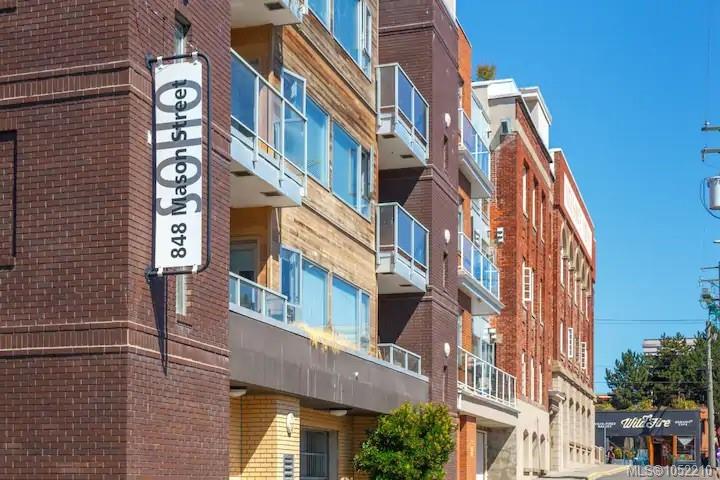 848 Mason St, 1052210, BC,