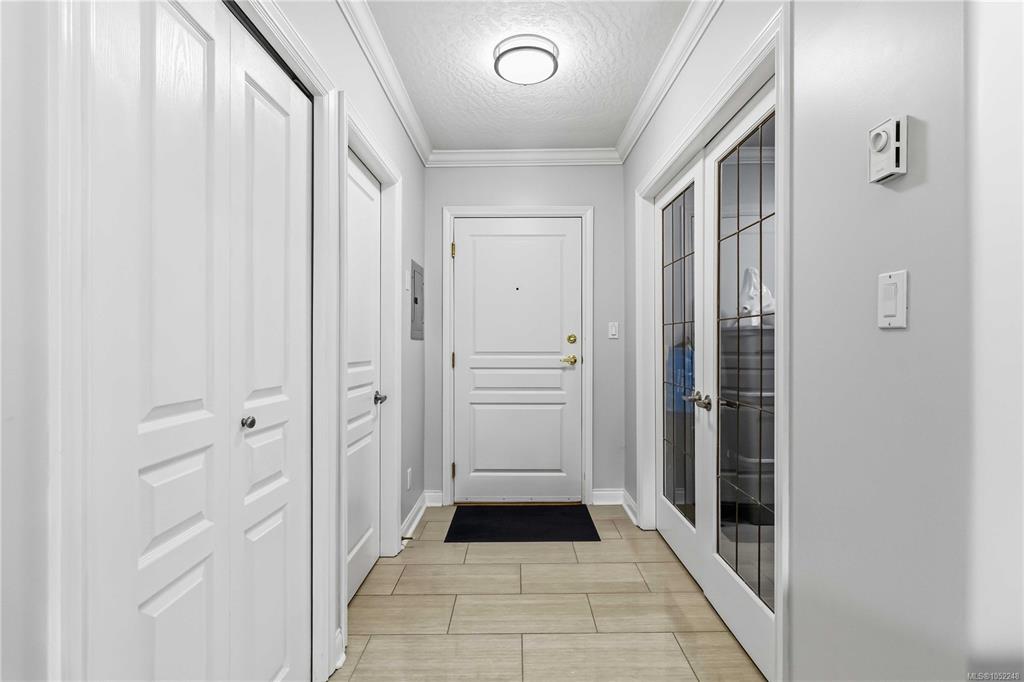 Fourth View of 405 Quebec St, Victoria, BC, V8V 4Z2