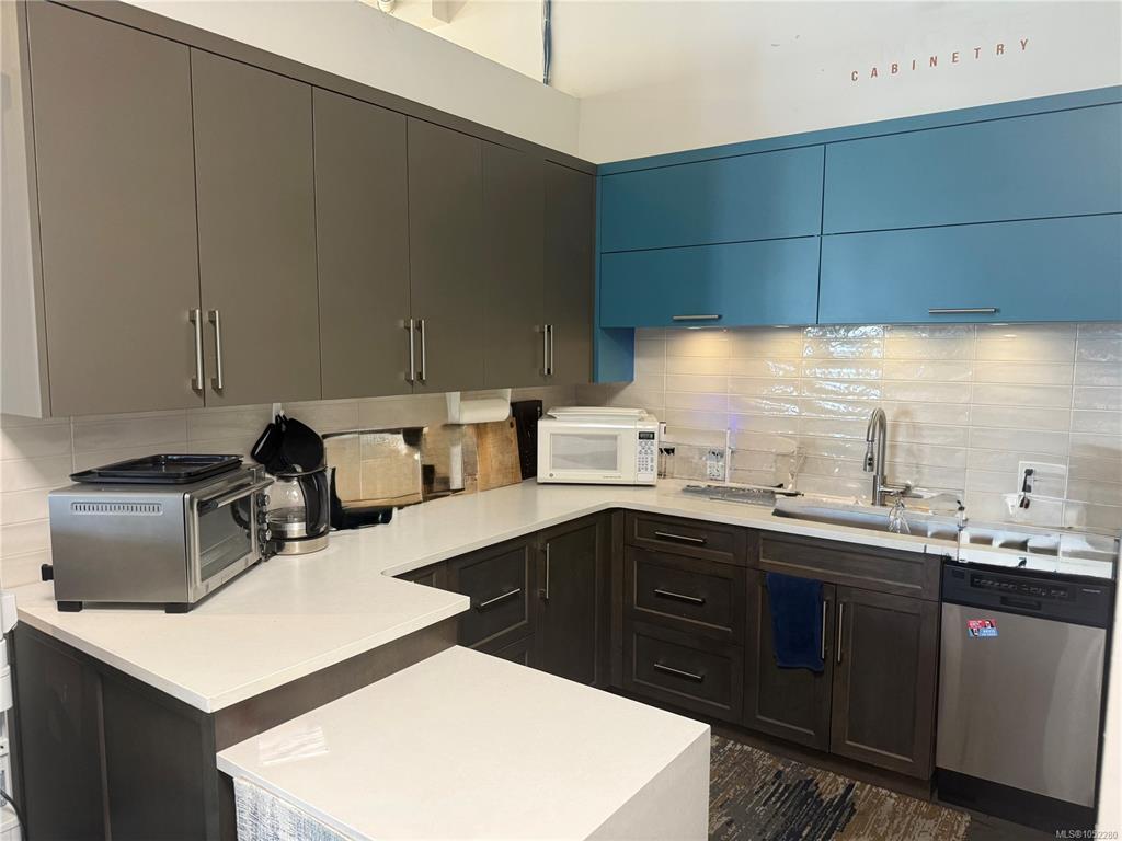 Fifth View of 577 Pembroke St, Victoria, BC, V8T 1H3