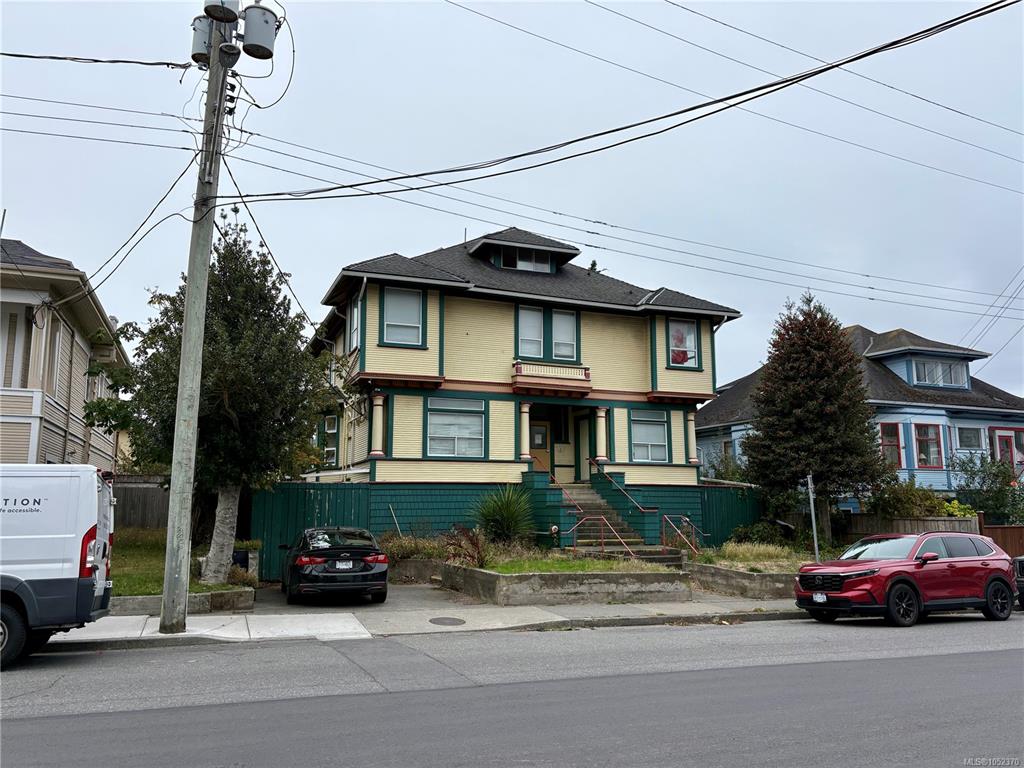 Fourth View of 121 Menzies St, Victoria, BC, V8V 2G4