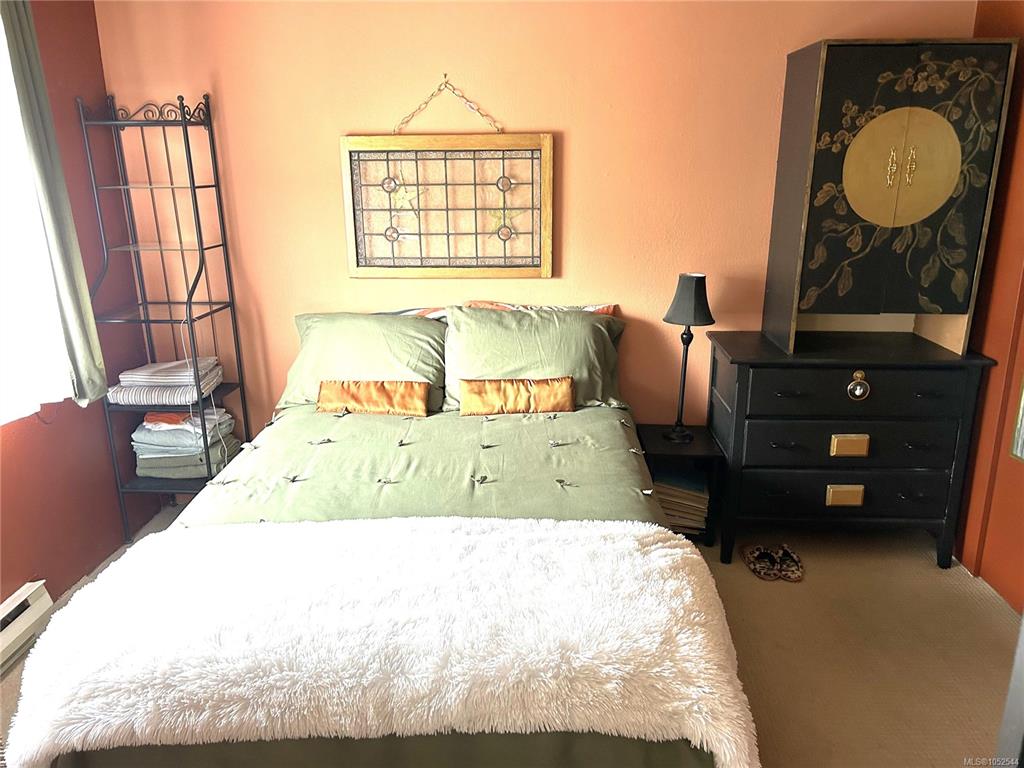 Fourth View of 904 Hillside Ave, Victoria, BC, V8T 1Z8