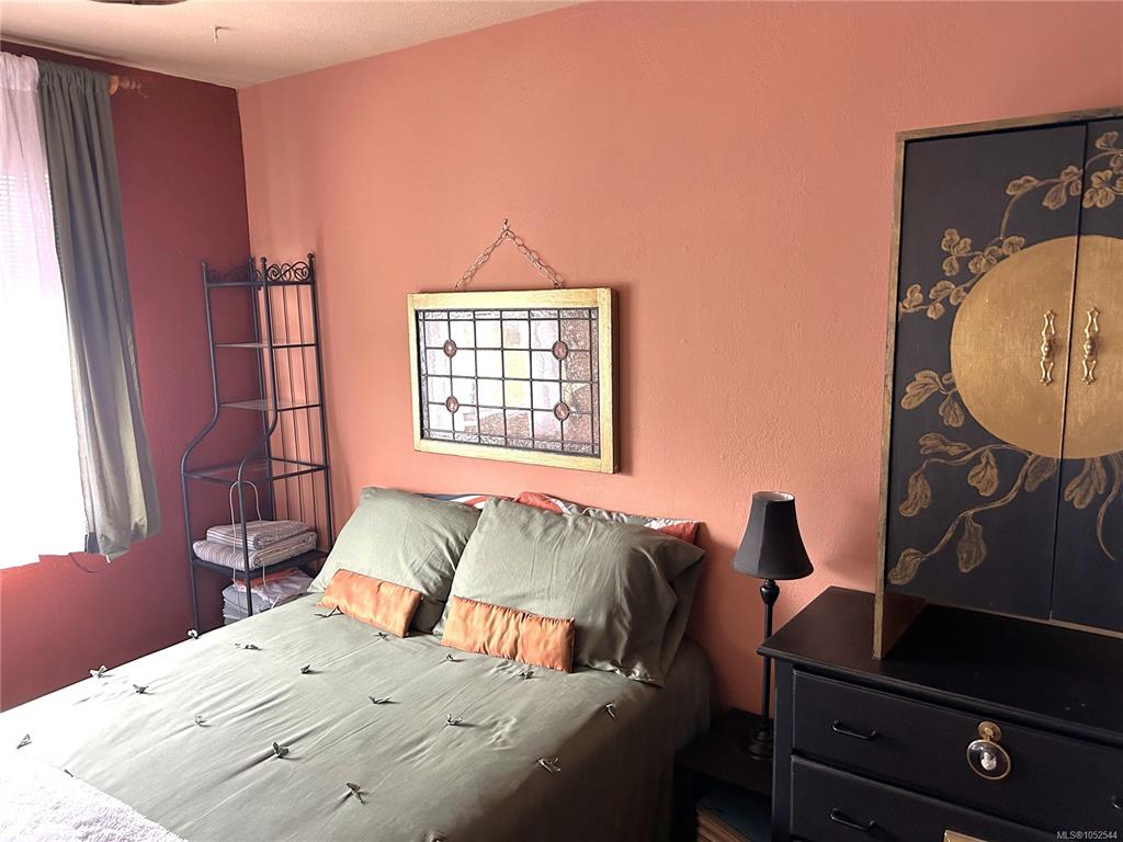 Fifth View of 904 Hillside Ave, Victoria, BC, V8T 1Z8