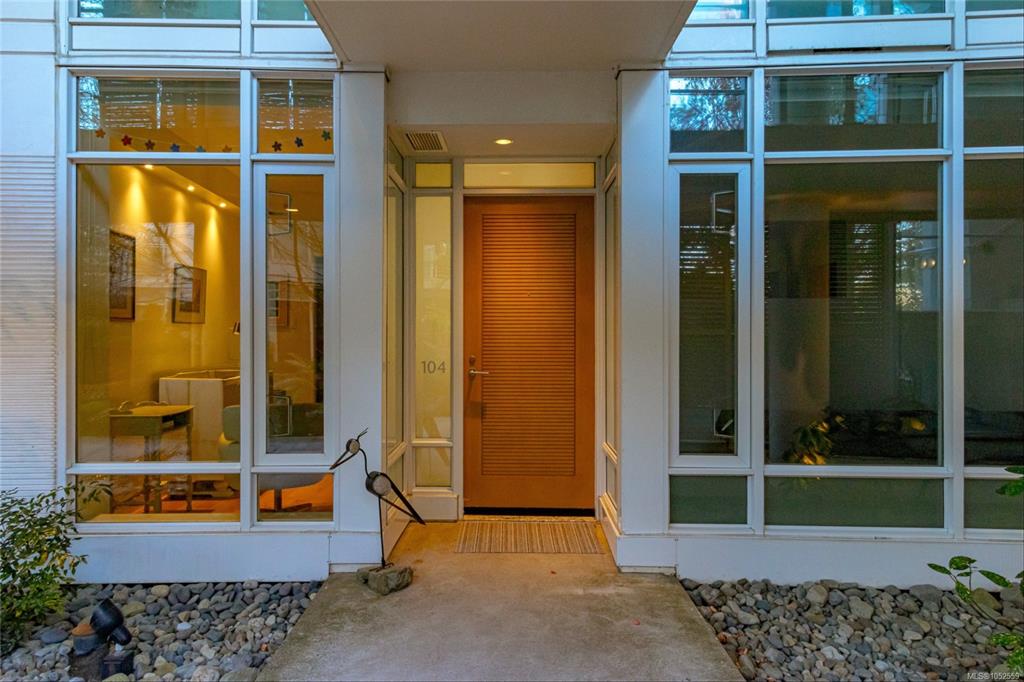 Fourth View of 68 Songhees Rd, Shutters, Victoria, BC, V9A 0A3