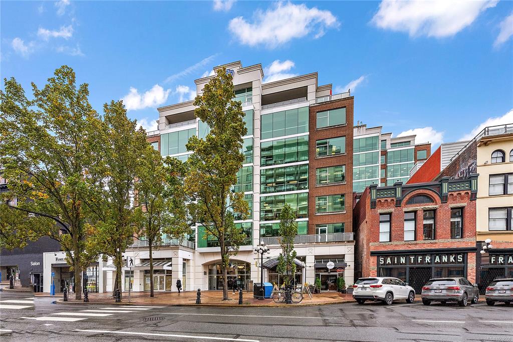 Third View of 737 Yates St, Victoria, BC, V8W 1L6
