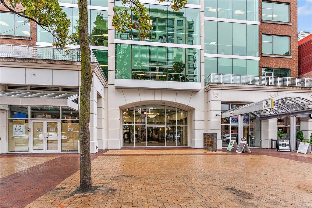 Fourth View of 737 Yates St, Victoria, BC, V8W 1L6