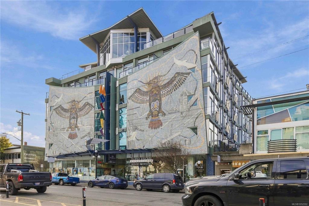 Second View of 1061 Fort St, The Mosaic, Victoria, BC, V8V 5A1