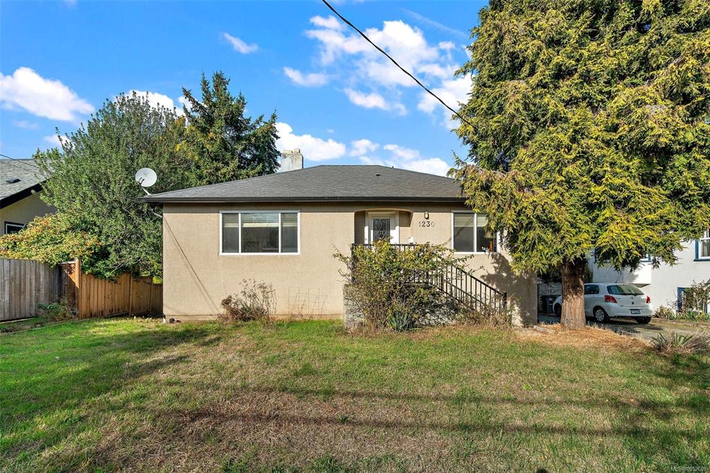 1230 Hillside Ave, 1052609, BC,