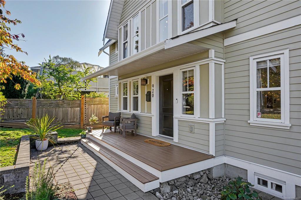Fifth View of 920 Mary St, Victoria, BC, V9A 3W6