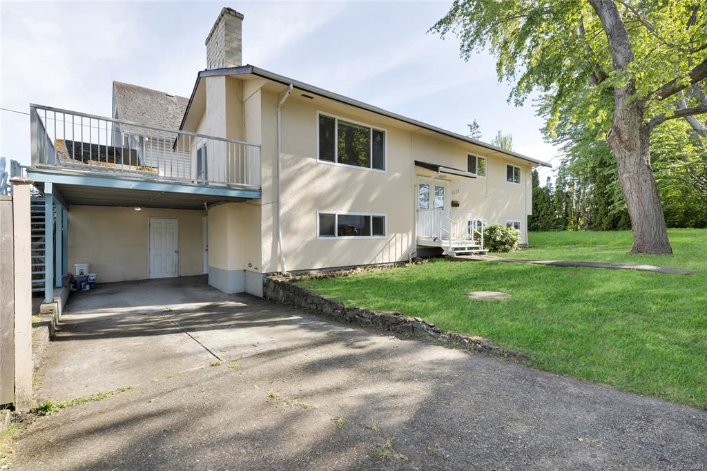 Second View of 1575 Burton Ave, Victoria, BC, V8T 2N3