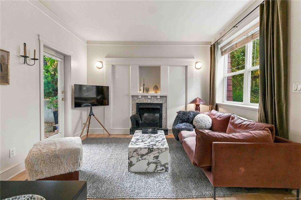 Third View of 1421 Richardson St, Victoria, BC, V8S 1R1