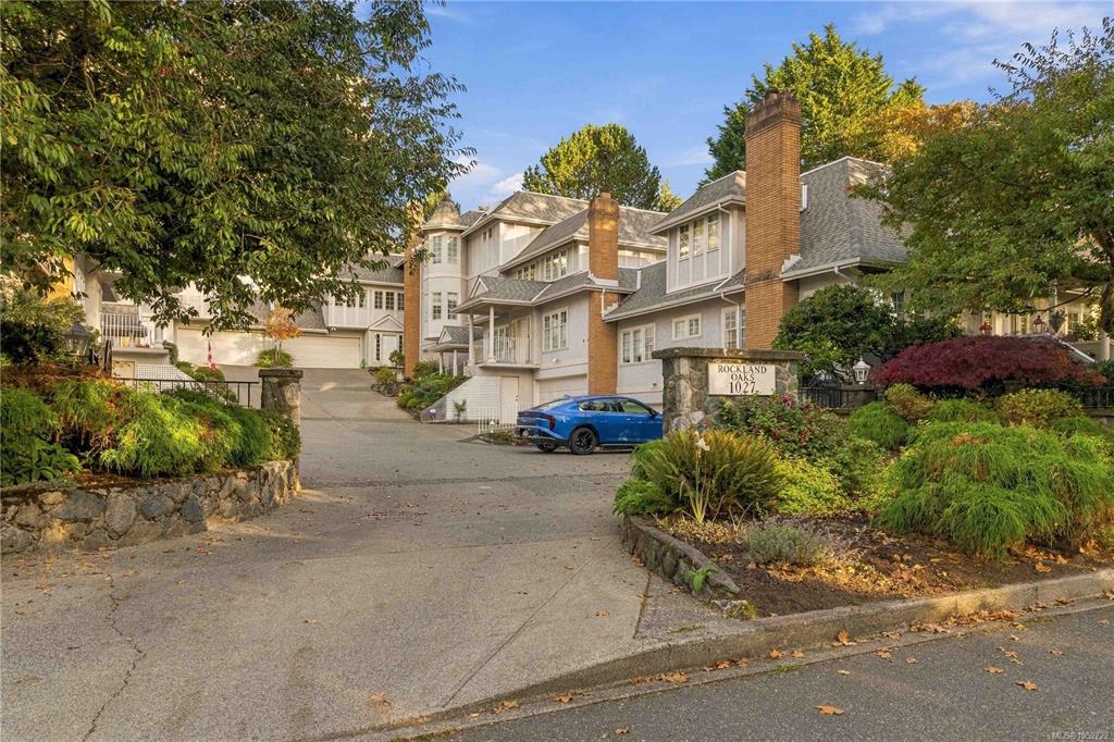 1027 Belmont Ave, 1052722, BC,