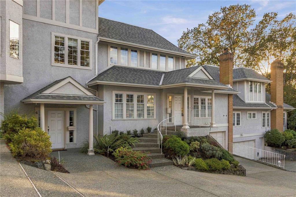 Third View of 1027 Belmont Ave, Victoria, BC, V8S 3T4