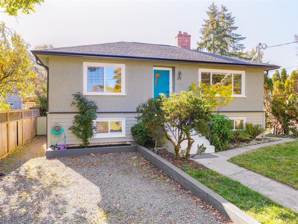1451 Lang St, 1052775, BC,