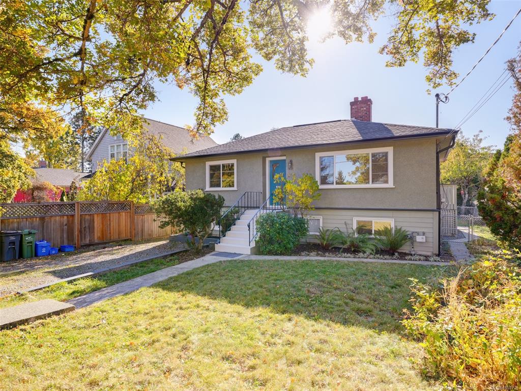 Third View of 1451 Lang St, Victoria, BC, V8T 2S6