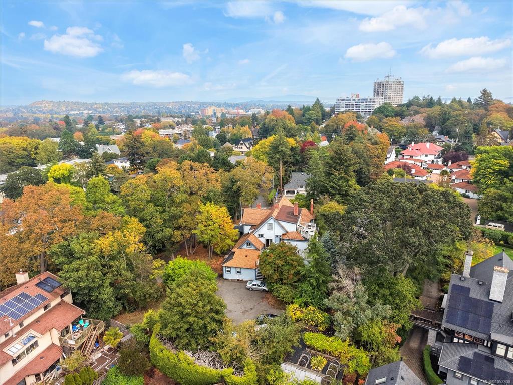 Fourth View of 930 Pemberton Rd, Victoria, BC, V8S 3R4