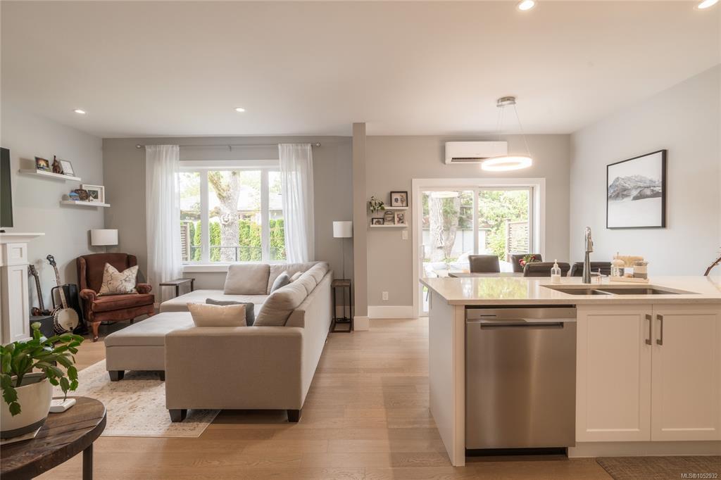 Fourth View of 3031 Jackson St, Jackson Oaks, Victoria, BC, V8T 3Z7