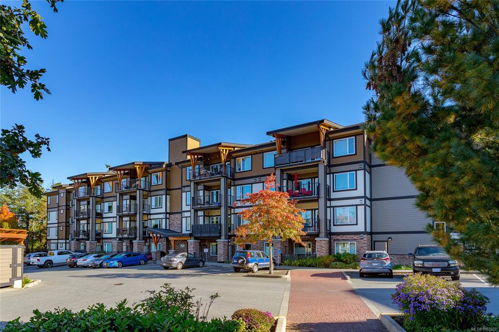 Third View of 290 Wilfert Rd, The Coho, View Royal, BC, V9C 0H6