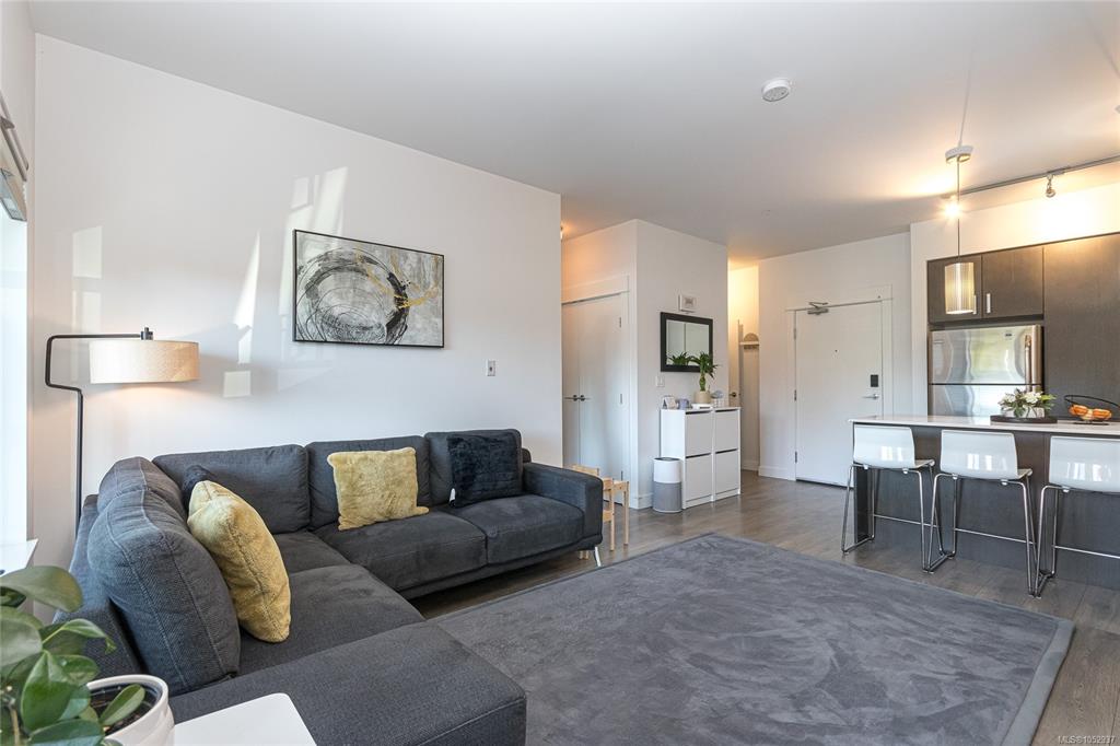 Fourth View of 290 Wilfert Rd, The Coho, View Royal, BC, V9C 0H6