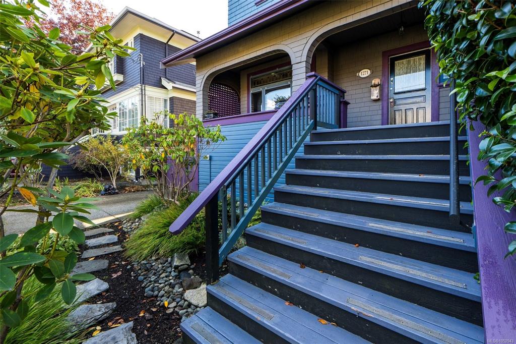 Fourth View of 1271 Mckenzie St, Victoria, BC, V8V 2W6