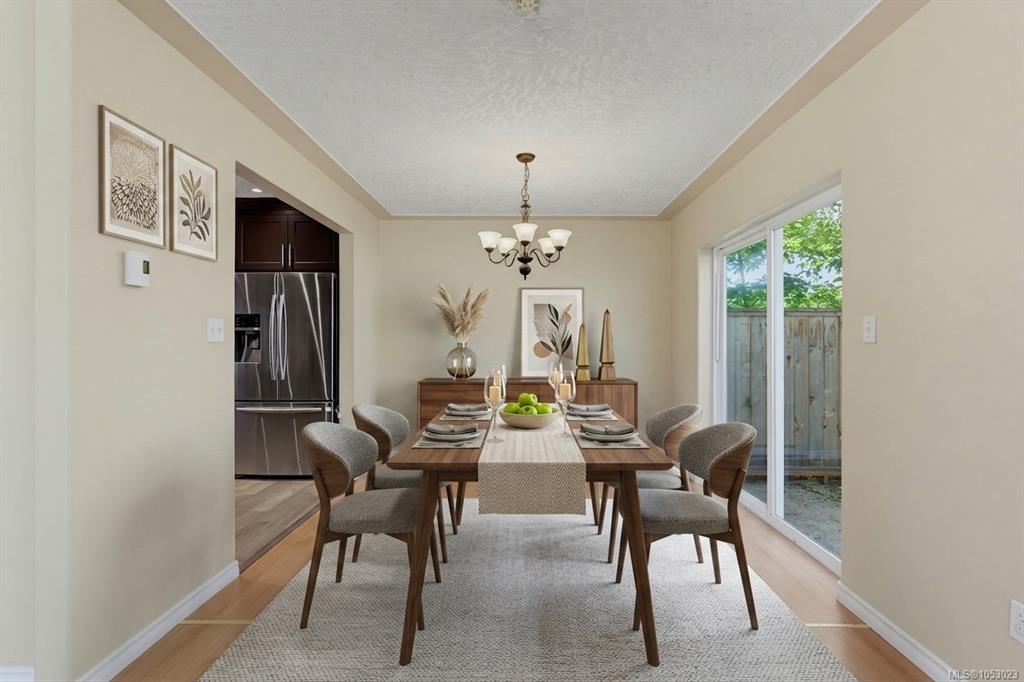 Fifth View of 637 Jolly Pl, Saanich, BC, V8Z 6R9