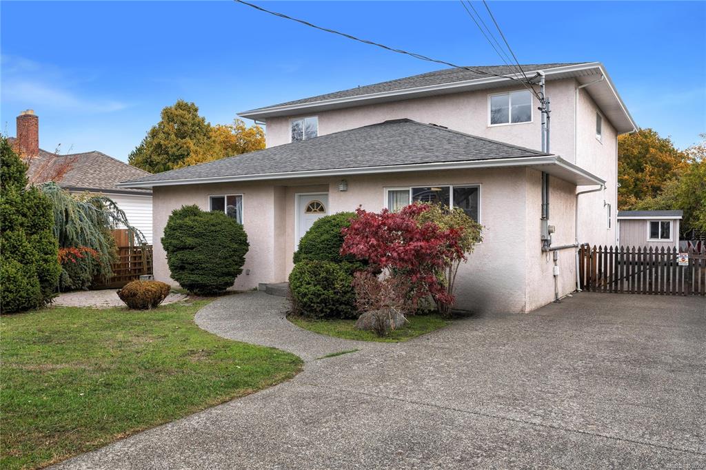 Third View of 2837 Scott St, Victoria, BC, V8R 4J5