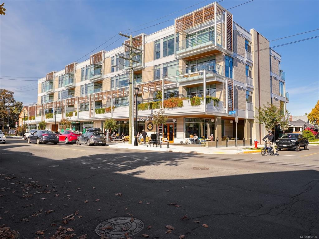 1916 Oak Bay Ave, 1053134, BC,
